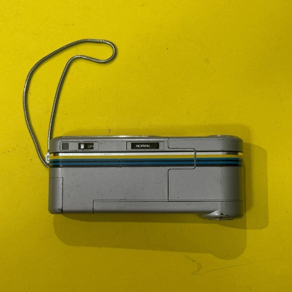 ITT Fashionflash 405-S 110 Film Camera Dual Lens Flash 1980s‎ Vintage Star Wars